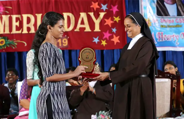 Mount Carmel Vidyaniketan Kottayam Alumni